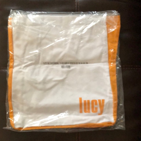 ✨STORE CLOSING SALE✨ Lucy Activewear “Woman Up” Canvas Bag - Picture 2 of 6